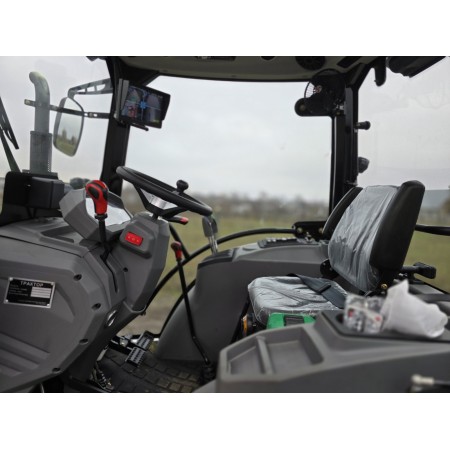 Трактор Єврофенг 554 PRO XL із Євроакабіною, кондиціонер, навіска на гаках, фаркоп-серга, вага 2600 кг